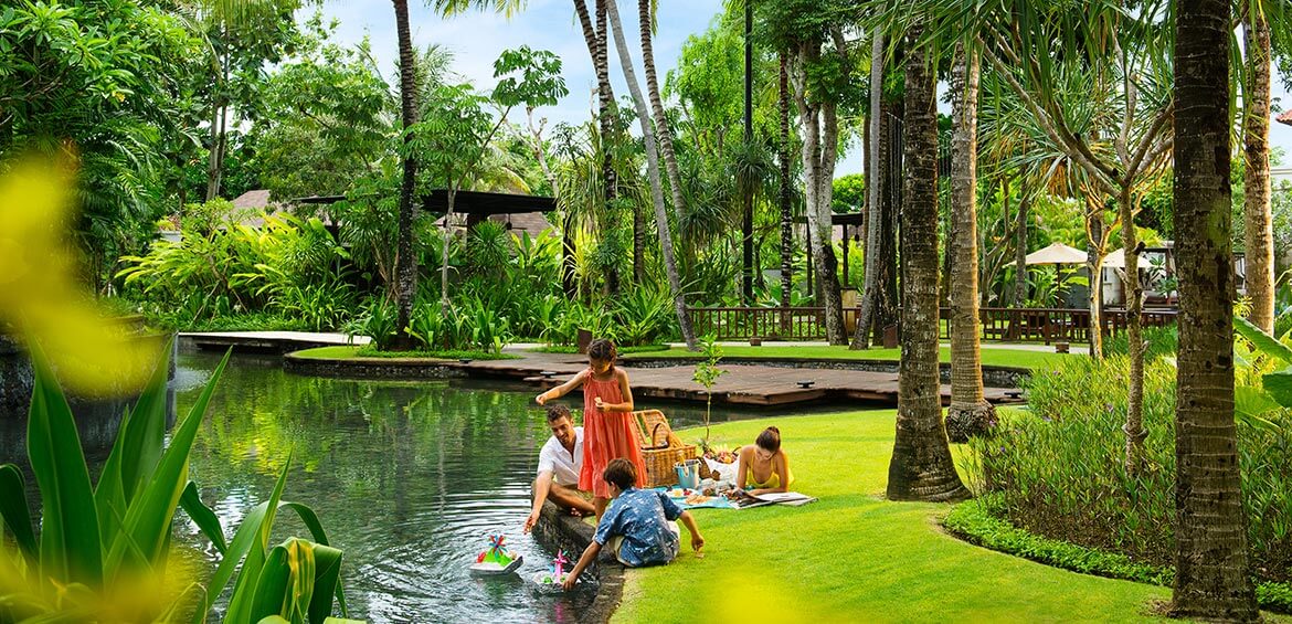 Family picnic at Conrad Bali