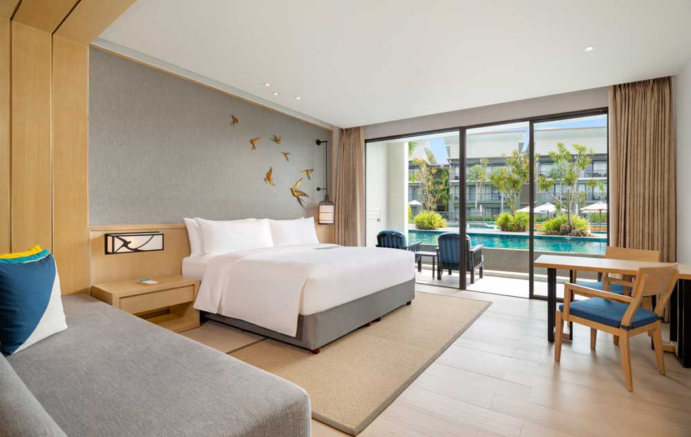 Deluxe Pool Access King Bedroom at Le Méridien Khao Lak Resort & Spa