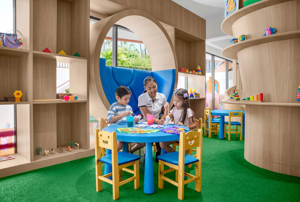 Arts and craft at Courtyard by Marriott Phuket, Patong Beach Resort