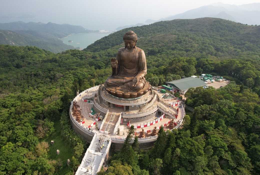 things to do in Hong Kong Tien Tien Buddha